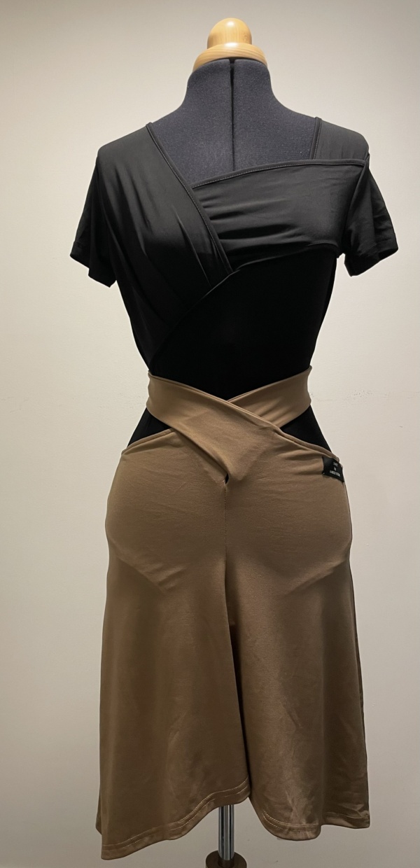 KŘÍŽENÉ BODY S KRÁTKÝM RUKÁVEM - Image 4